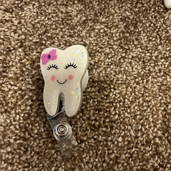 Tooth Themed Items - Picture 7 of 7